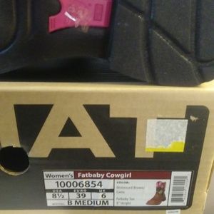 Women's cowboy boots
